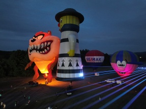 3rd place Ken Myers Balloons 3rd place Ken Myers Balloons